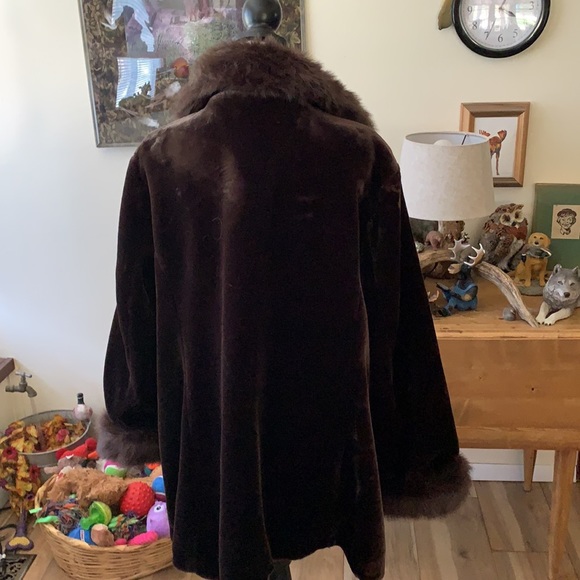 DENNIS BASSO WINTER COST - Picture 6 of 9